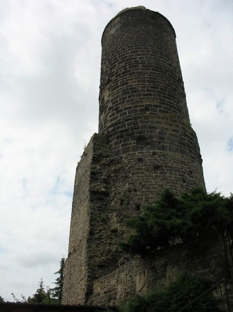 jenstejn-vodni-hrad-a-zricenina